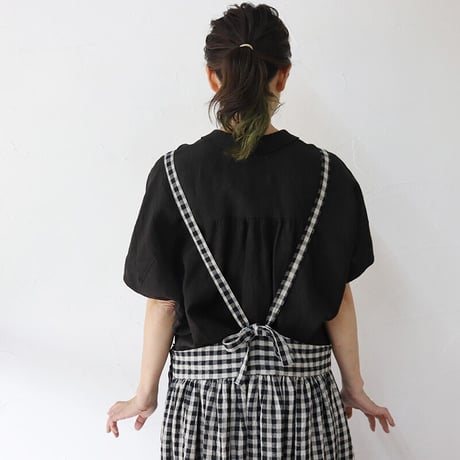 MAGALI マガリ　リネンラウンドブラウス　#ホワイト、ブラック、インディゴブルー