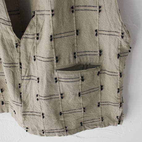 ARTE POVERA アルテポーヴェラ　インドジャガードVベスト　#サンドベージュ、ブラック