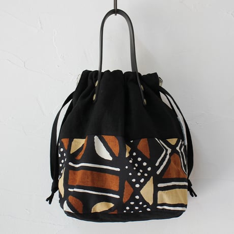 ARTE POVERA アルテポーヴェラ　SuKiMaリメイク インドハンドプリント巾着BAG（M)　#ブラウン、ブラック