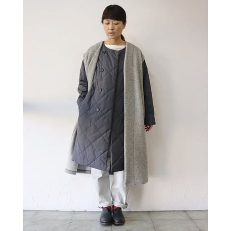 ARTE POVERA アルテポーヴェラ　リサイクルウールパイルロングベスト　#生成りベージュ、ライトグレー