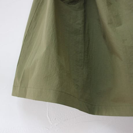**再入荷** sasanqua by trees サザンカバイツリース　高密度ポプリンアシメレイヤーポケットスカート　#アイボリー、カーキ、ブラック