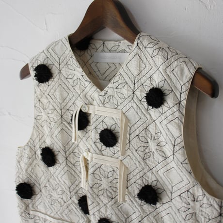 ASEEDONCLOUD アシードンクラウド blooming cloth garden instrumentalist vest #off white
