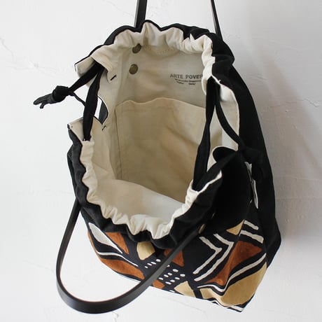 ARTE POVERA アルテポーヴェラ　SuKiMaリメイク インドハンドプリント巾着BAG（M)　#ブラウン、ブラック