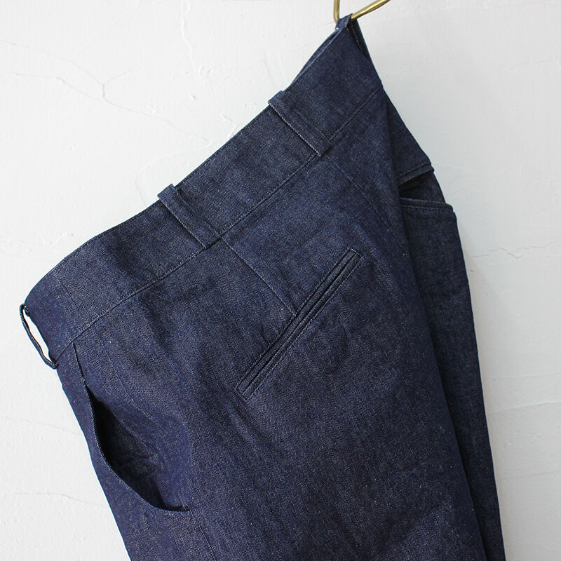 【25SS訳あり試着のみ】アトリエナルセ　コットンデニムタックパンツ　サイズ1 atelier naruse コットンデニムタックパンツ コットン100