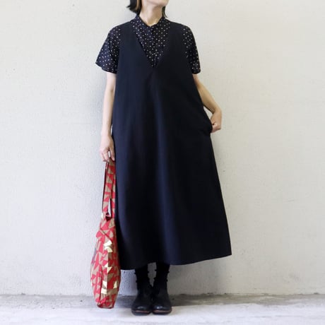 **またまたまた再入荷**LinenYa リネンヤ　Vネックジャンパースカート　#ブラック、ネイビー
