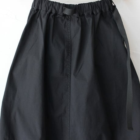 KHA:KI カーキ　STRECH OVAL SKIRT　ストレッチオーバルスカート　#カーキ、ブラック