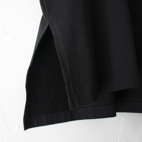 TRAVAIL MANUEL トラバイユマニュアル　ミディ天竺BIGスリットTシャツ　 #ホワイト、ブラック