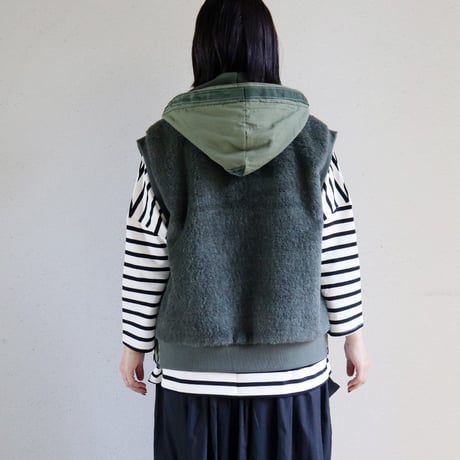 ARTE POVERA アルテポーヴェラ　チェコキルトRE-ARMEE MIXフードベスト　#オリーブMIX　【送料無料】