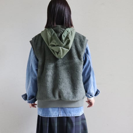 ARTE POVERA アルテポーヴェラ　チェコキルトRE-ARMEE MIXフードベスト　#オリーブMIX　【送料無料】