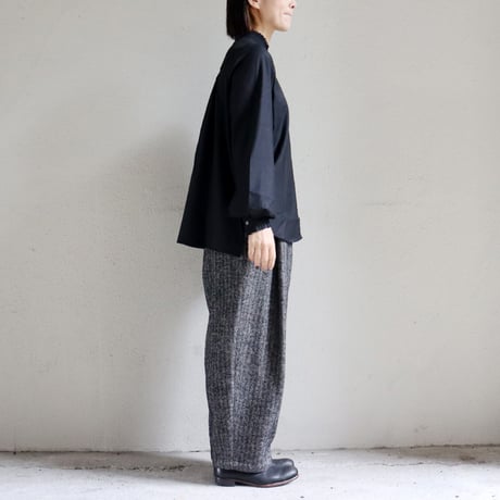 **再入荷** amne アンヌ　GABARDINE frilled blouse　ギャバジンフリルブラウス　#ブラック