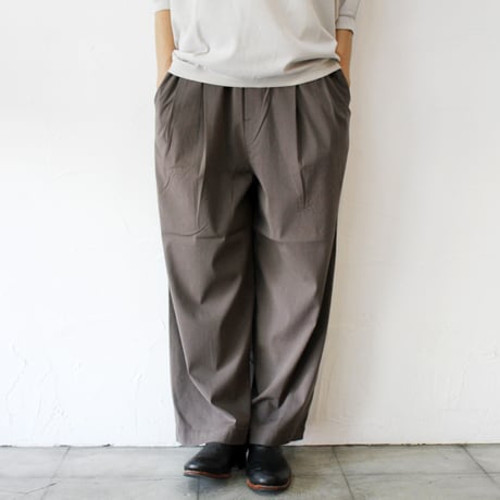 TRAVAIL MANUEL トラバイユマニュアル　レーヨンリネンストレッチ2タックワイドパンツ　#モカ、セージ