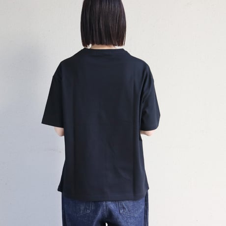 **別注色再入荷**amne アンヌ　”ELK” エルク柄半袖Tシャツ　#ブラック（自店別注色）、オリーブ、ホワイト