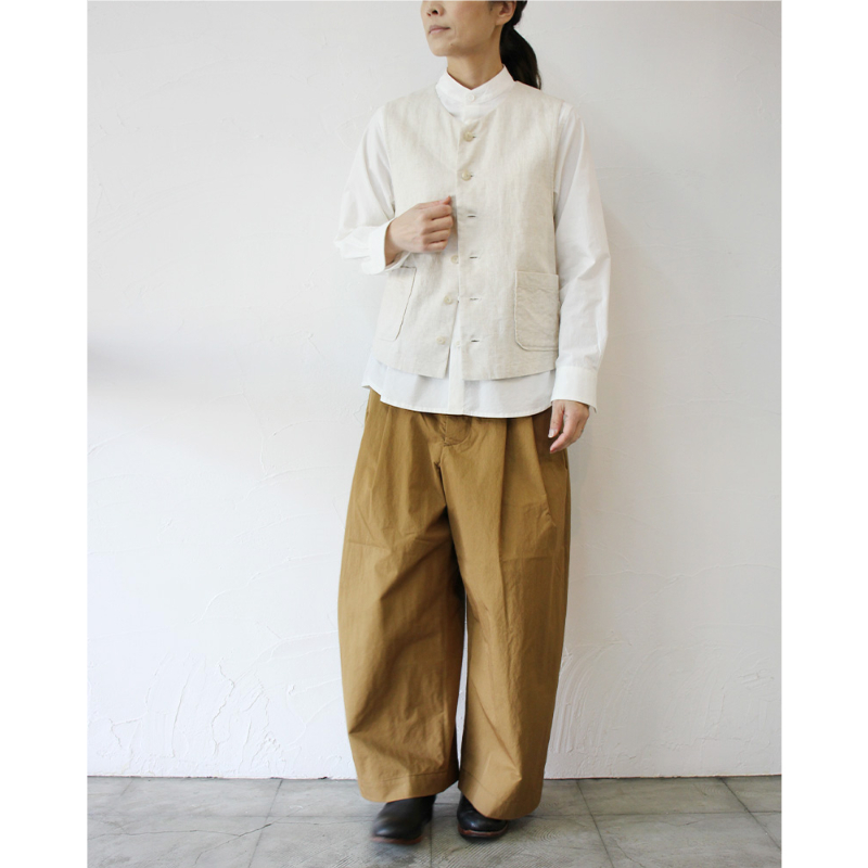 atelier naruseリネンコットンヘリンボーンシャンブレー　ベスト・ジレ atelier naruse | リネンコットンヘリンボーンシャンブレー
