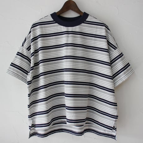 TRAVAIL MANUEL トラバイユマニュアル　オーガニックボーダースリットTシャツ　#オフ白、ネイビー