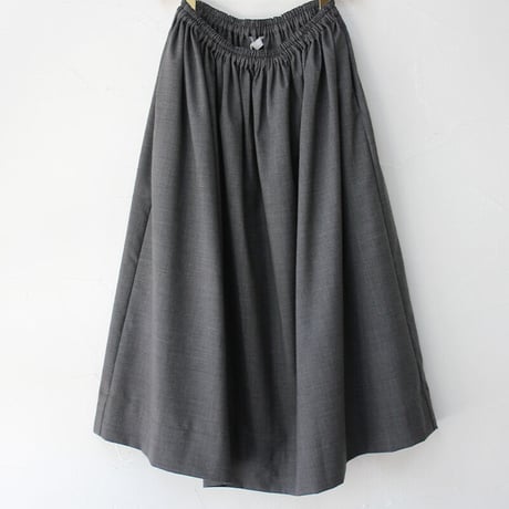 **またまた再入荷**　homspun ホームスパン　ウールトロピカルクロスギャザースカート　#ベージュ、チャコール、ネイビー　【送料無料】