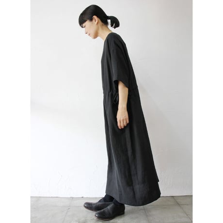 Linenya リネンヤ　サイドリボンワンピース　＃フォーン、ネイビー、ブラック