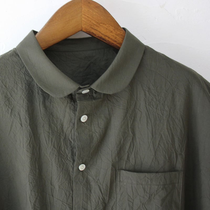 再入荷** Linenya リネンヤ コットンシワ加工丸襟長袖ブラウス #カーキ