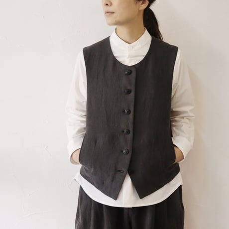 **またまた再入荷** atelier naruse アトリエナルセ　linen vest　リネンベスト　#ベイジュ、チャコール