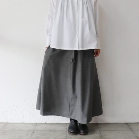 homspun ホームスパン　ウールトロピカルクロス裏付きフレアースカート　#グレー、ブラック