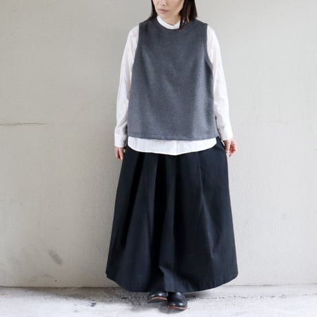 Linenya リネンヤ　カシミア混カルゼビーバーベスト　#グレー、ブラック　【送料無料】