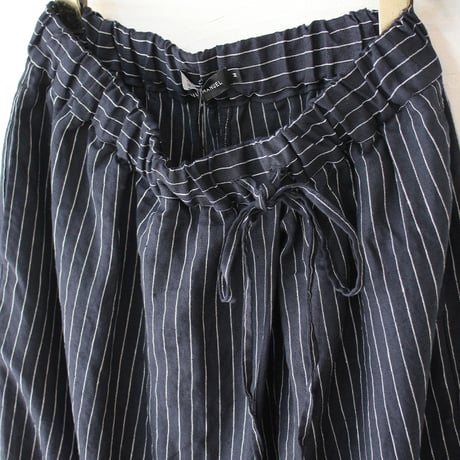 TRAVAIL MANUEL トラバイユマニュアル　リネンストライプスラントリボンパンツ　#ネイビー、グレー