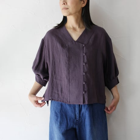 atelier naruse アトリエナルセ　linen stitch V-neck blouse　リネンステッチVネックブラウス