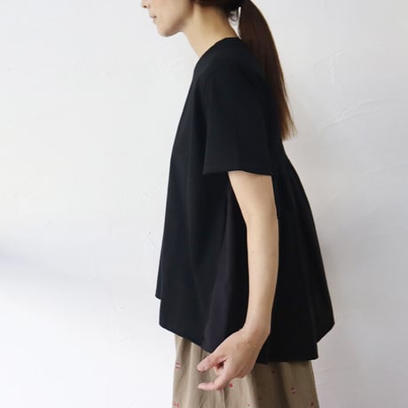 **再入荷** Linenya リネンヤ　バックギャザー半袖Tシャツ　#ホワイト、ブラック　【送料無料】