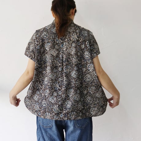 ARTE POVERA アルテポーヴェラ　インド草木染めハンドプリントスタンドフレンチシャツ