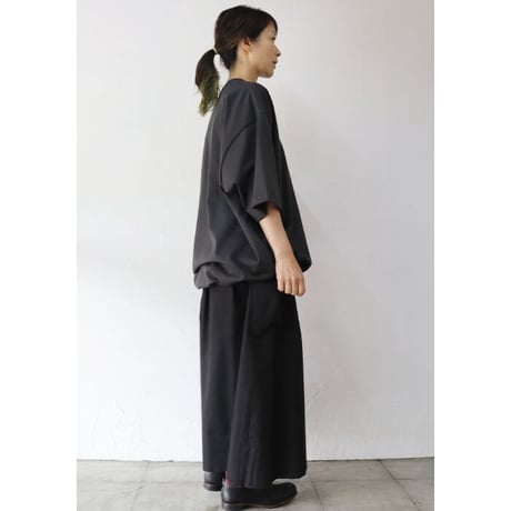 TRAVAIL MANUEL トラバイユマニュアル　コンパクト天竺ヘムシャーリングTシャツ　#グレー、ブラック、チャコールブラウン