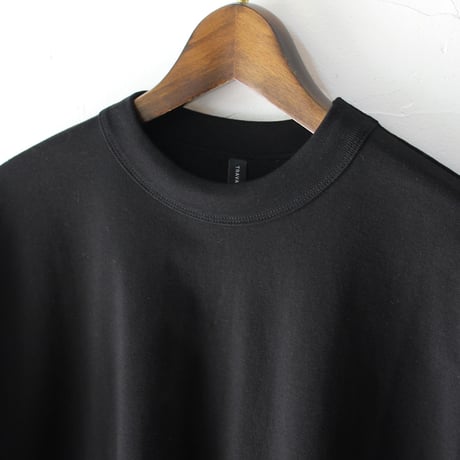 TRAVAIL MANUEL トラバイユマニュアル　ミディ天竺BIGスリットTシャツ　 #ホワイト、ブラック
