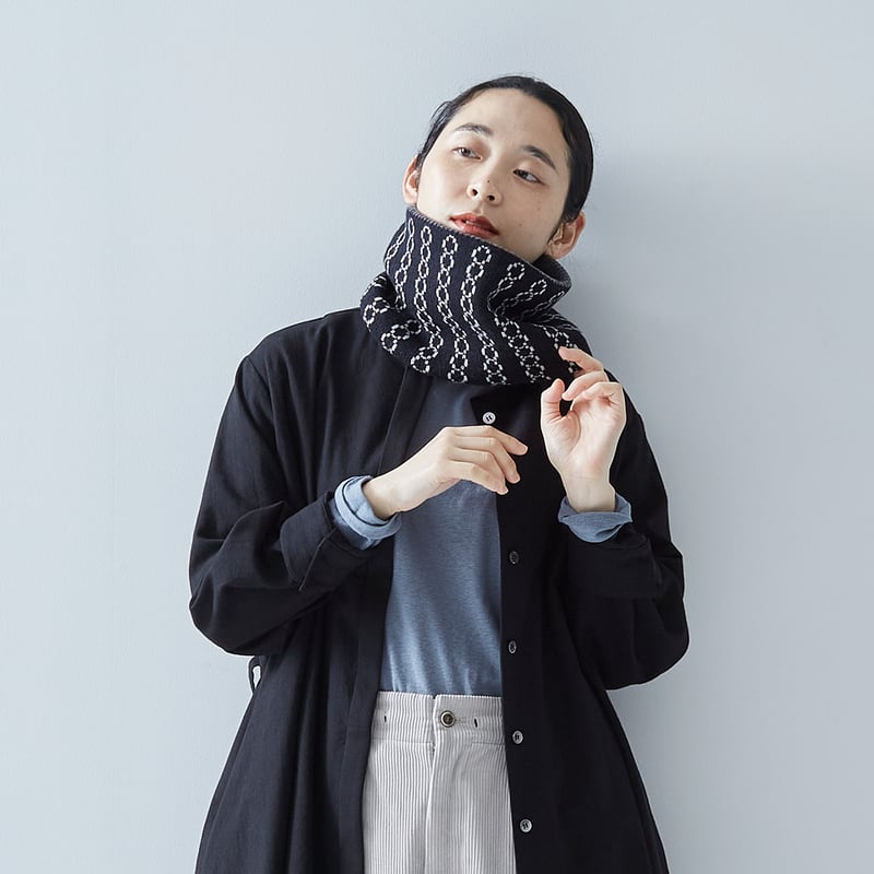 【新品】atelier naruse アトリエナルセ　ニットカウル　マフラー atelier naruse アトリエナルセ / ウール 〜loop〜 ニットカウル【nakt