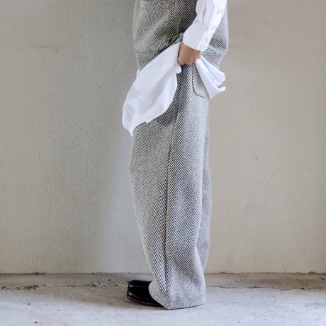 ARTE POVERA アルテポーヴェラ　ウール＆リネン混イージーパンツ　#キナリｘ黒