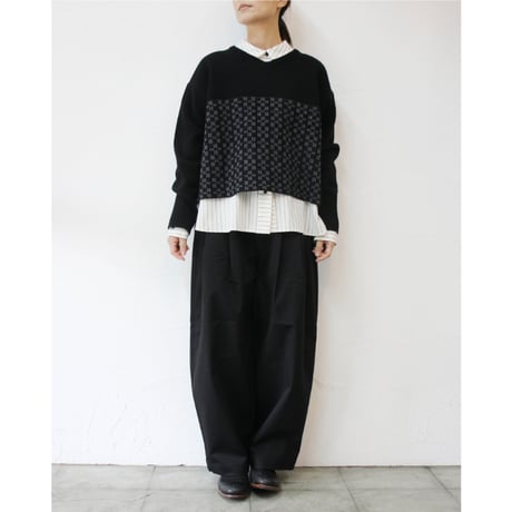 homspun ホームスパン　メリノウールVネックプルオーバー　#ブラックｘチャコール