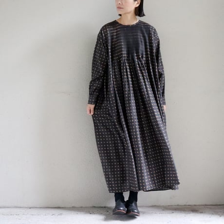 maison de soil メゾンドソイル　80sコットンコントラスト花柄クルーネックワンピース　#チャコール
