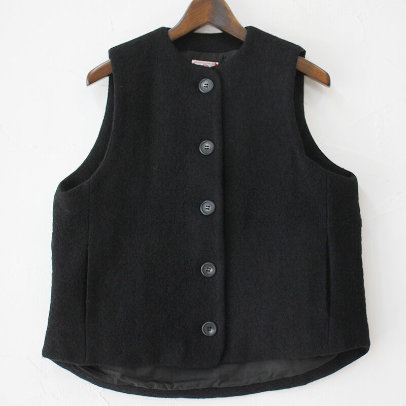 再入荷**maomade マオメイド 圧縮ウール×タフタ中綿キルトベスト