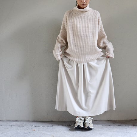 **またまた再入荷** atelier naruse アトリエナルセ  wool jersey gathered skirt ウールジャージーギャザースカート #キナリ、ブラック　【送料無料】