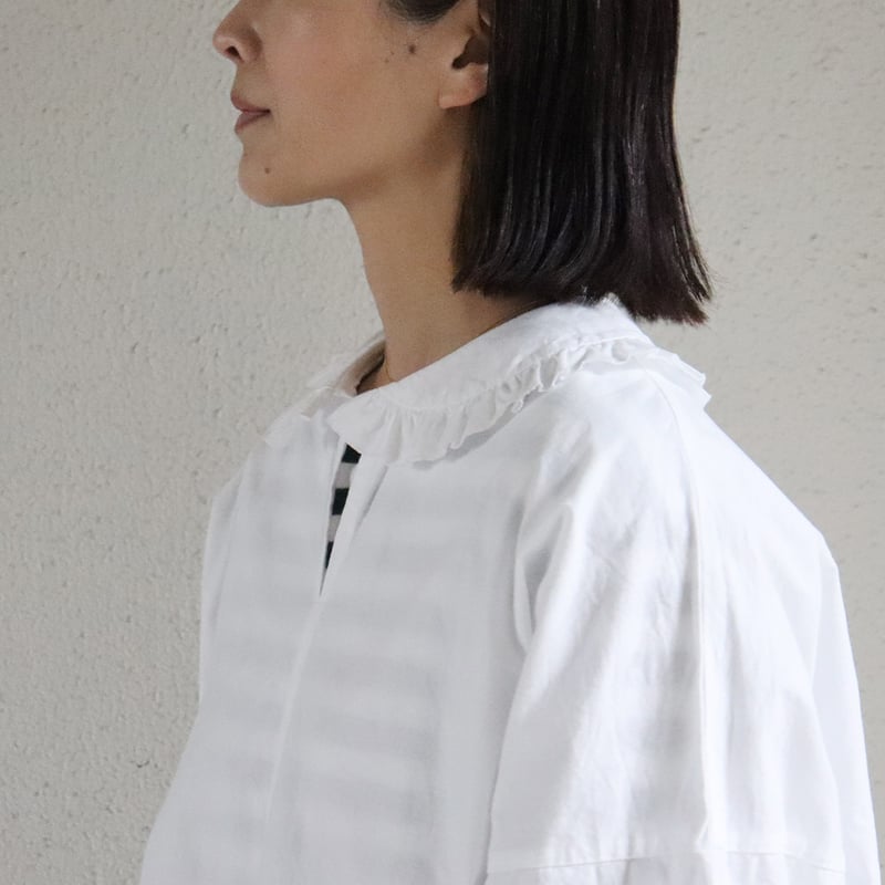 再入荷** homspun ホームスパン バルキーシーチングフリルプルオーバー