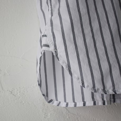 ARTE POVERA アルテポーヴェラ　タイプライターストライプフレンチスタンドシャツ　#白、ベージュ