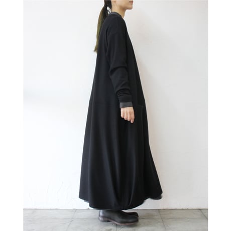 **またまた再入荷**atelier naruse アトリエナルセ　wool cocoon one-piece　ウールコクーンワンピース　【送料無料】