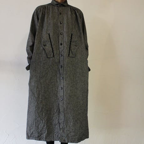 **S u K i M a -スキマ- 別製特注品** 15 jyugo ジュウゴ　綿麻起毛ストライプTABIギャザーワンピース　♯ブラック　【送料無料】