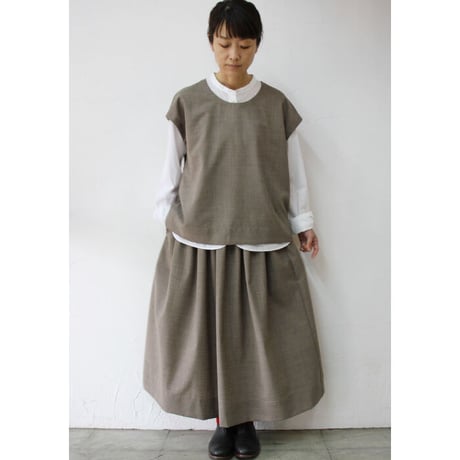 **またまた再入荷** homspun ホームスパン　ウールトロピカルクロスノースリーブブラウス　#チャコール、ネイビー　【送料無料】