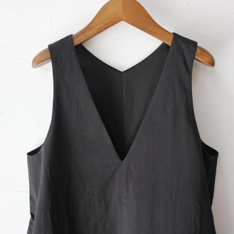 **またまたまた再入荷**LinenYa リネンヤ　Vネックジャンパースカート　#ブラック、ネイビー
