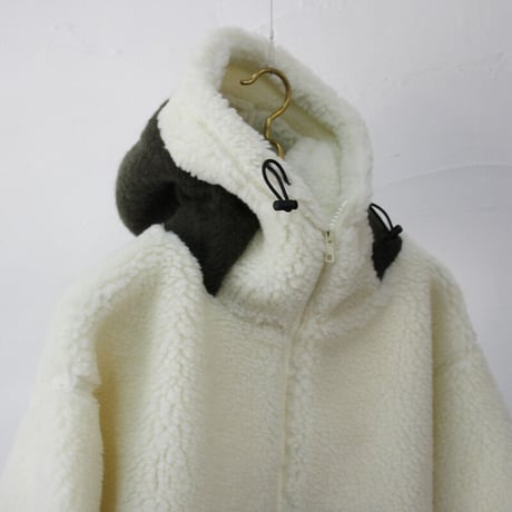 maomade マオメイド　シープボアｘ圧縮ウールフードジャケット　#オフ白ｘカーキ、ブラックｘブラック