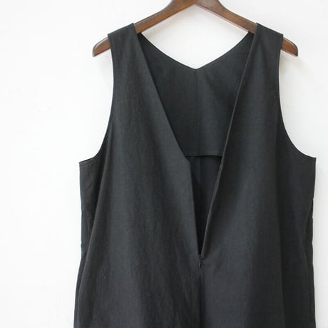 **またまたまた再入荷**Linenya リネンヤ　コットンVネックサロペット　#ネイビー、チャコール、ブラック