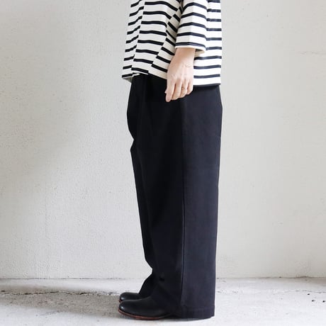 TRAVAIL MANUEL トラバイユマニュアル　モールスウェード2タックトラウザーズ　#ブラック