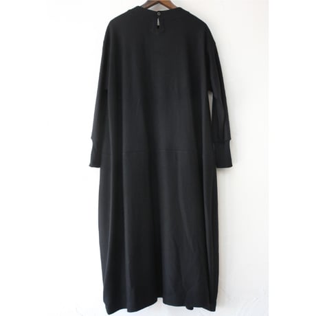 **またまた再入荷**atelier naruse アトリエナルセ　wool cocoon one-piece　ウールコクーンワンピース　【送料無料】