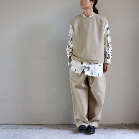 ARTE POVERA アルテポーヴェラ　ポンチ裏起毛ベスト　#ベージュ