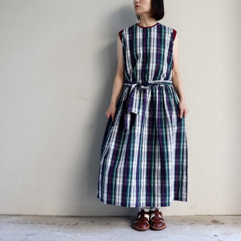 マーガレットタータン ノースリーブワンピース アカ マーガレットタータン ノースリーブワンピース アカ