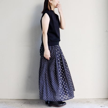 **再入荷** Linenya リネンヤ as it is. コットンノースリーブニット　#アイボリー、ブラック