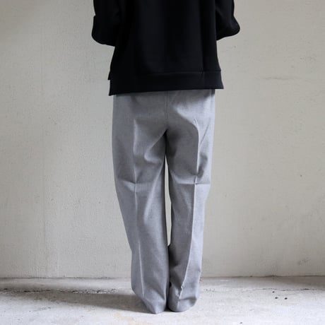 TRAVAIL MANUEL トラバイユマニュアル　ソロサージスラックス　#ミディアムグレー